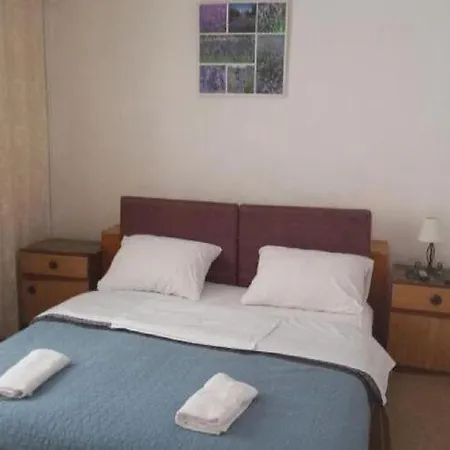 2 - Double With Shared Bathroom 1 - 8
