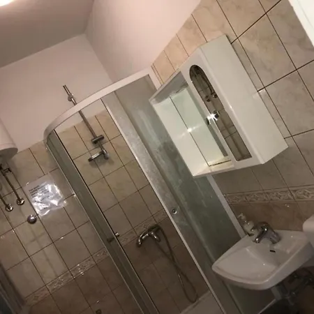 شقة 2 - Double With Shared Bathroom 1 - 8 دوبروفينك